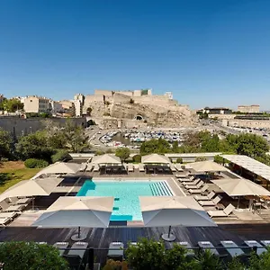 Radisson Blu Vieux Port Otel