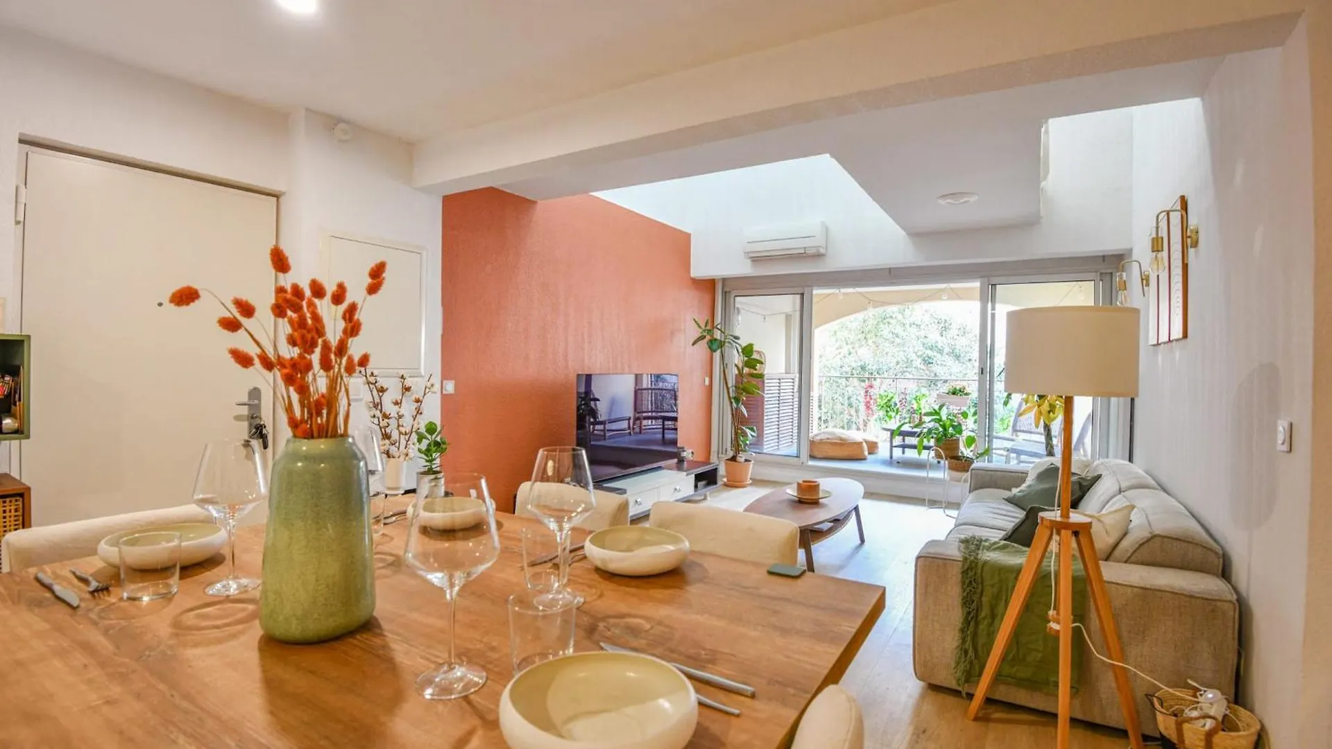 Le Mages - Appart 2 Ch Avec Terrasse Et Parking Marselha Apartamento