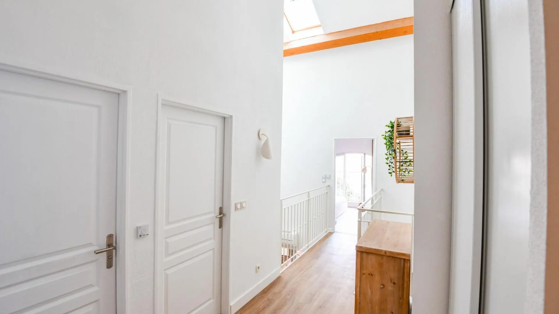 Le Mages - Appart 2 Ch Avec Terrasse Et Parking Marseille 0*,  France